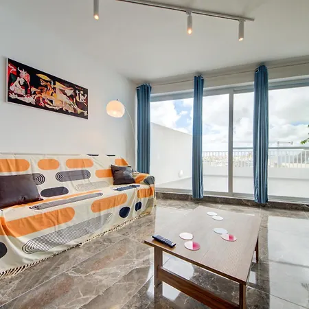 Apartment Modern 3br Penthouse With Valletta Views & Terrace By Vaganza