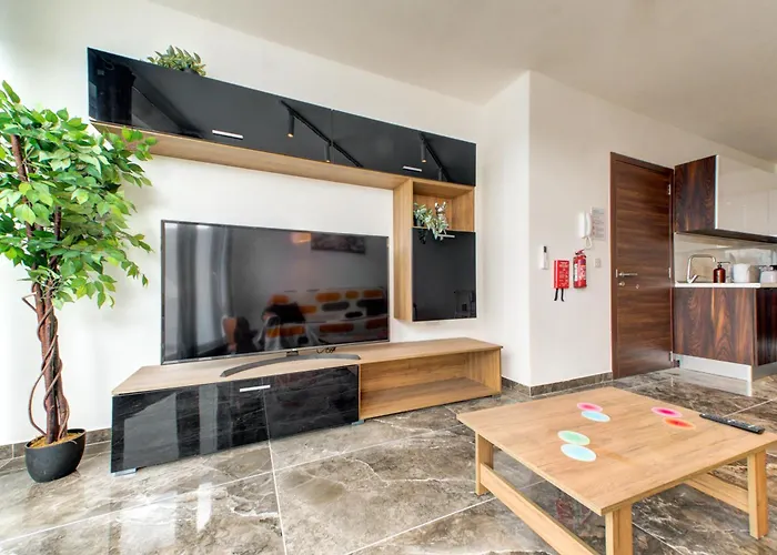 Modern 3br Penthouse With Valletta Views & Terrace Apartment